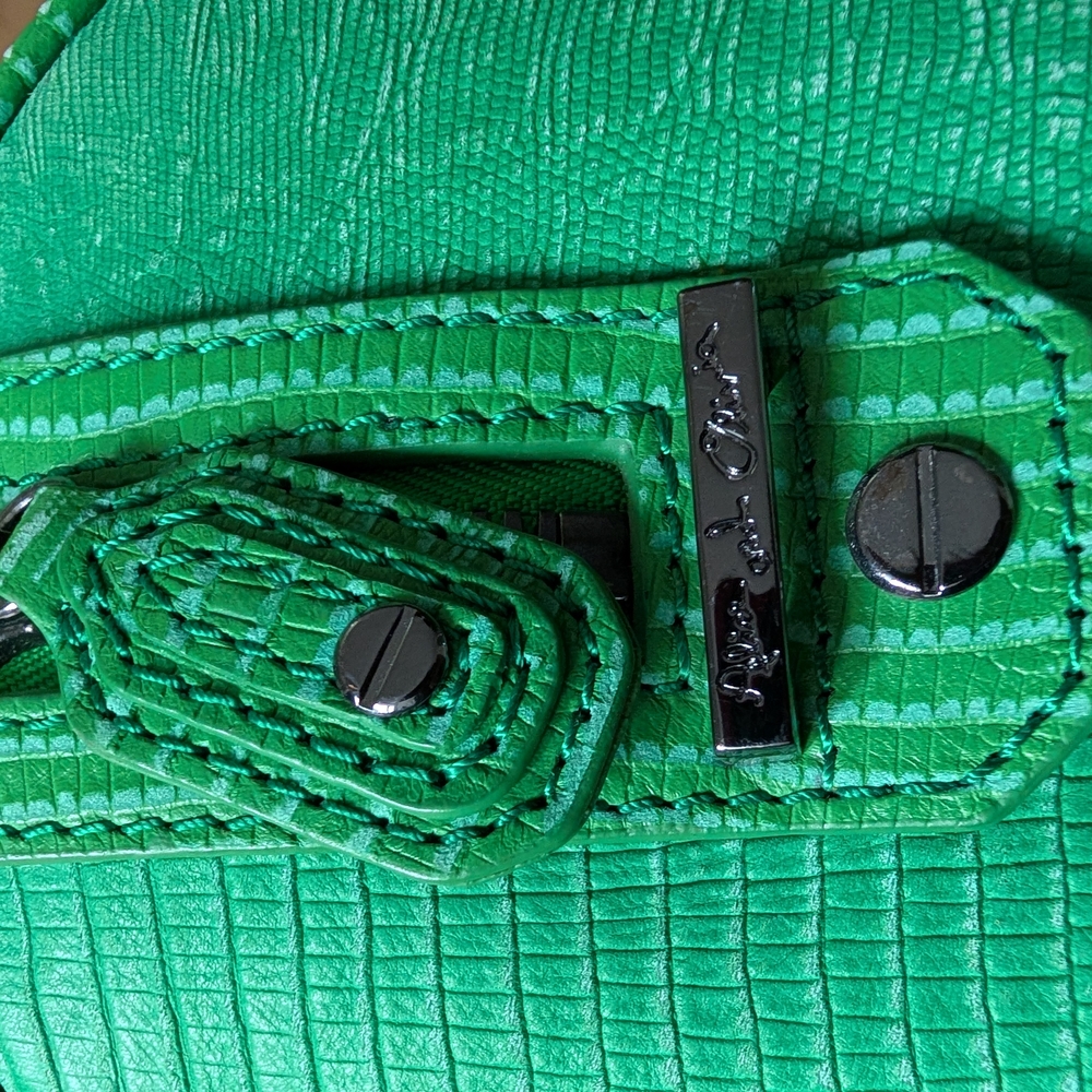 Alice + Olivia Vibrant Green Satchel - Picture 4 of 16